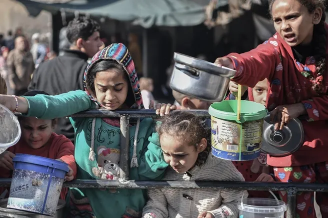 إعانة الاطفال المرضى في غزة
